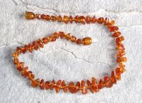 Bernstein - Splitter - Kette - einfarbig - Babykette - 10 St�ck