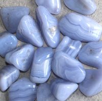 Chalcedon - Trommelsteine - 250 Gramm