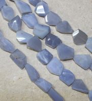 Chalcedon - Freeform - facettiert - 12-25mm - Kettenstrang