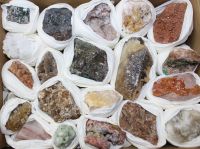 Mineralien Mix - Stufen - 2,5-8cm - 20 St�ck - Karton