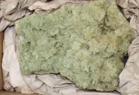 Prehnit - Kristalle - Stufe - 24x18cm - Einzelst�ck - Karton