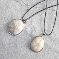 Seeigel - Anh�nger - Fossil an Lederband - 1 St�ck
