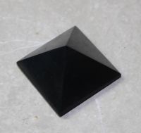 Shungit - Pyramide - 40x40mm - 1 St�ck