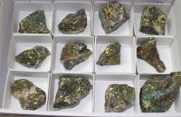 Chalkopyrit - Rohsteine - 4,5-6,5cm - 12 St�ck - Karton