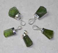 Peridot - Anh�nger - Naturkristall mit Fassung - 1 St�ck